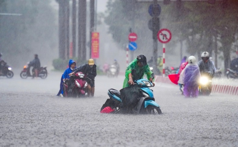 Cảnh báo mưa lớn tại Bắc Bộ, Trung Bộ